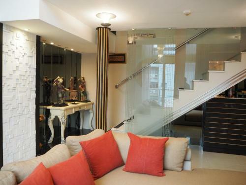 Lodge Custom Design Loft With City Views And Rooftop Pool