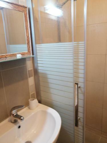 Apartamento Luxurious And Spacious 3 Bedrooms In Madaba, Jordan