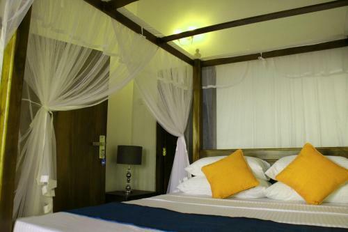 The Bungalow Randiya