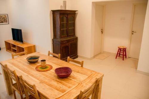 Apartment 10