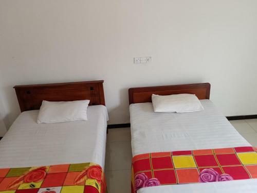 Hostal White House