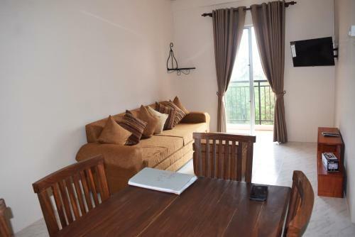 Apartment At Richmond Hill Residencies