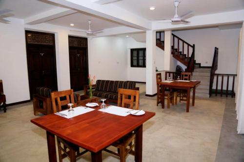 Hotel White Blossom