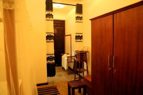 Hotel White Blossom