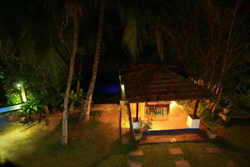 Bed & Breakfast Royal Mangroves Villa