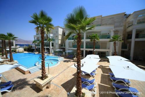 Sweet Apartment With Balcony In Luxury Complex