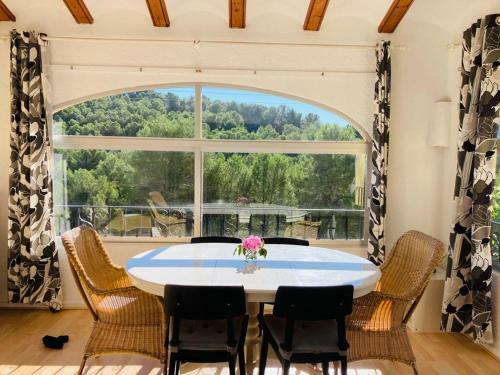 Hermosa Villa En J�vea
