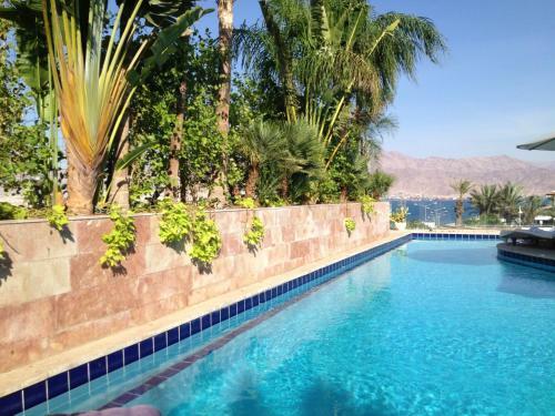 Villa Loft With Pool 20m Length Heated , 300m From Sea