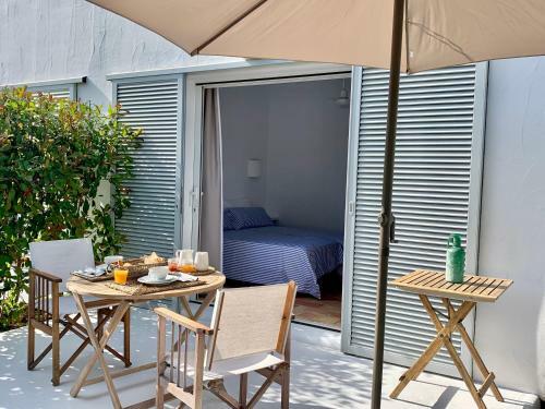 Habitaci�n Con Jard�n Y Terraza En El Tosalet