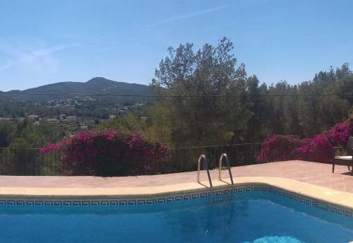 Villa Up To 8 Sleeps 4 Bedrms 2