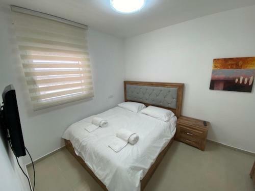 Duplex Abraham Avinu