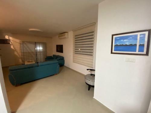 Duplex Abraham Avinu