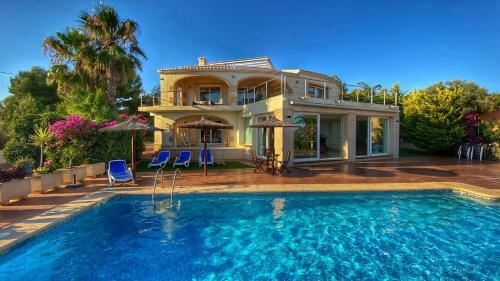 Villa Cuesta de San Antonio,