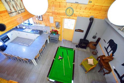 Hotel V Club Chalet & Suites -goren