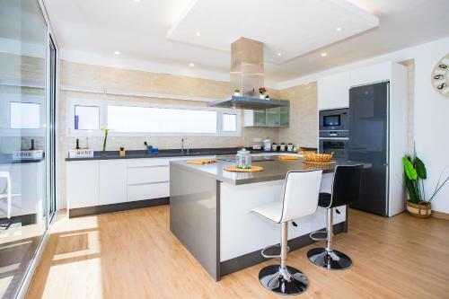 Tony�s Luxury Villa
