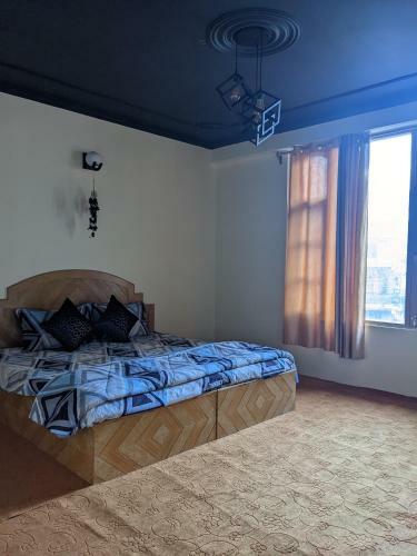 Locals Hostel