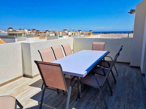 Sunny Luxury Apartment