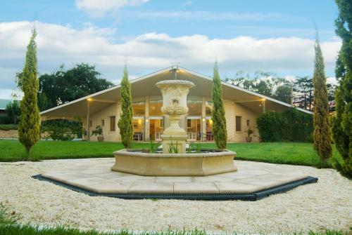 Apartamentos The Gatehouse At Villa Raedward