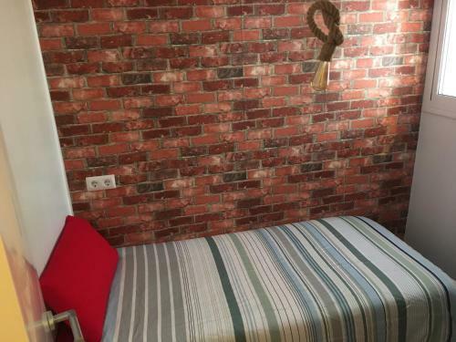 Beach, City & Gibraltar (Shared Apartment)