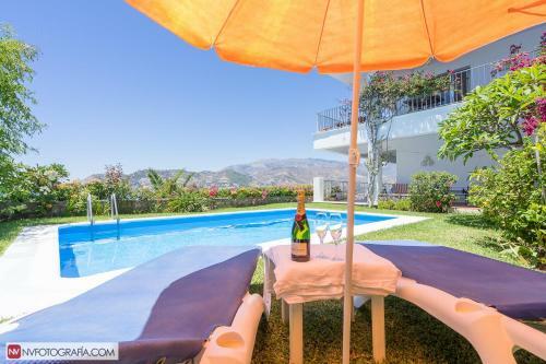 Villa Sobre El Mar Albor�n