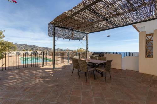 Five Star Villa With Heavenly Views
