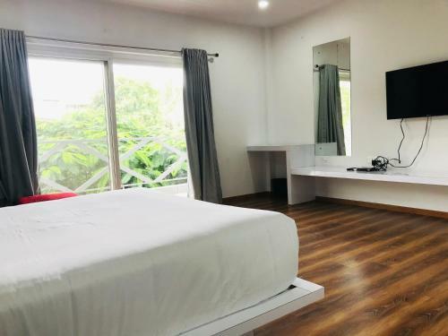 Hotel Aston Suites