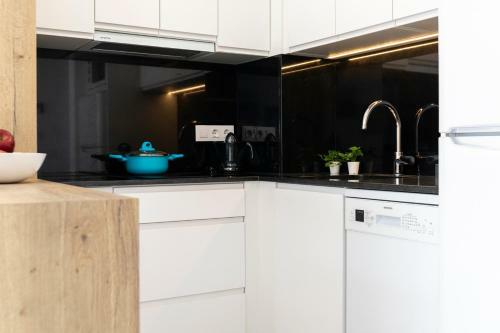 Albana Apartaments Tur�stics