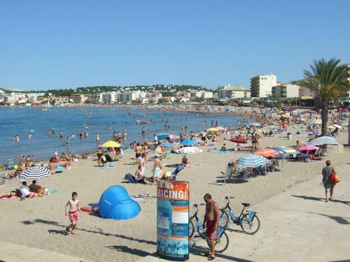 Albana Apartaments Tur�stics