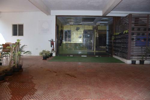 Hotel Cranberry Hospitality Services