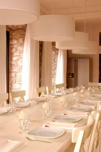 Bed & Breakfast El Castell de La Pobla de Lillet (Adults Only)