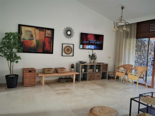 Villa M&f Golf Views. Walk To Beach