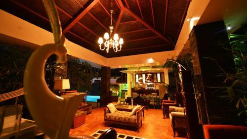 Eko Stay- Sapphire Villa