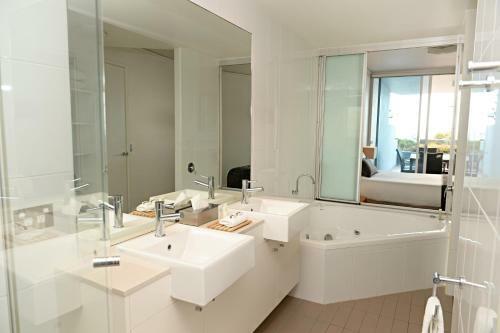 Hotel Manta Bargara