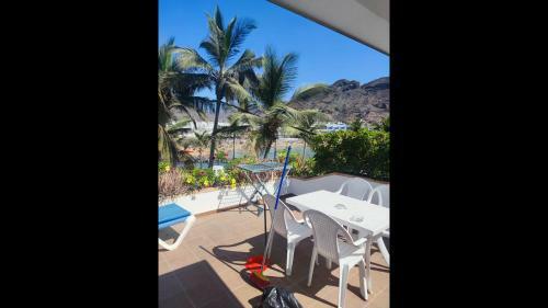 First Line Luxury Apartment