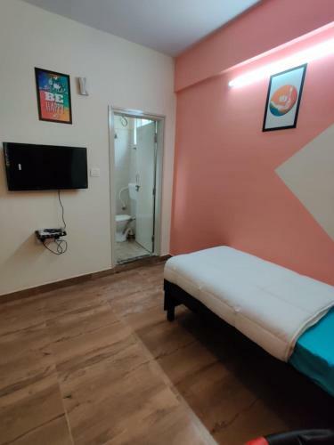 Hostal Lark Garden