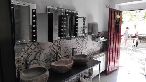Hostal Casa Jard�n El Colmenar