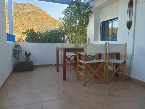 Apartamento Las Negras Centro. Al Lado Del Mar. Con Dos Terrazas