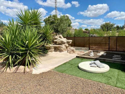 Villa Exclusiva Piscina Con Jacuzzi Y Jard�n Privado