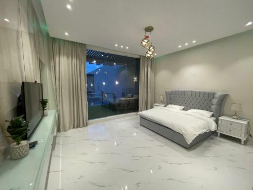 Hotel ??????? ????