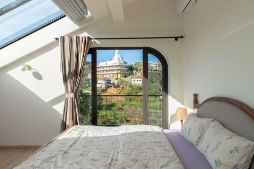 Hotel H� Maison Home & Caf�
