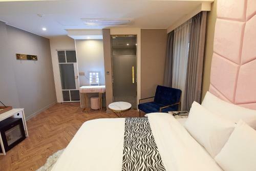Denbasta Hotel
