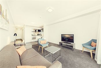 Aparthotel Abode Tuggeranong