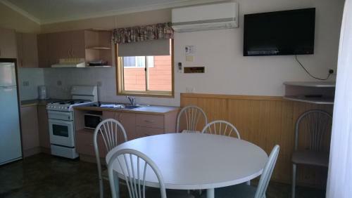Canberra Carotel Motel