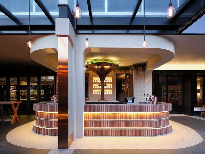 Hotel Realm