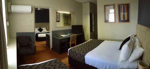 Motel Statesman Hotel