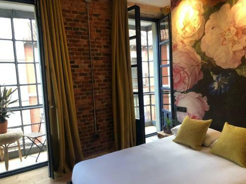 Hostal 13 Suites