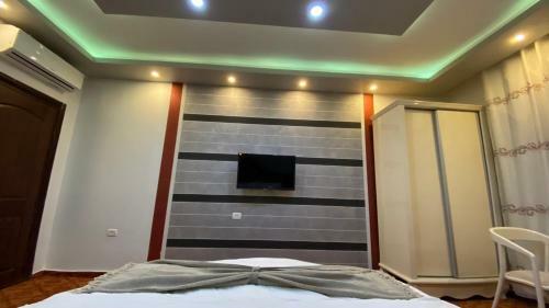 Golden Rose Hotel
