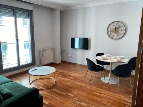 Apartamento Maison San Isidoro - Garaje Y Wifi Gratuito