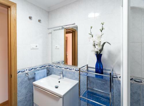 Apartamento Housingle�n - Parque de Las Artes Con Garaje
