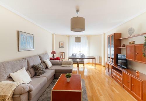 Apartamento Housingle�n - Parque de Las Artes Con Garaje